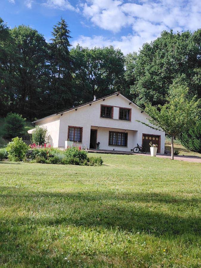 Chambre d’hôte pour 2 personnes, avec Terrasse ainsi que Jardin et Vue à Gien