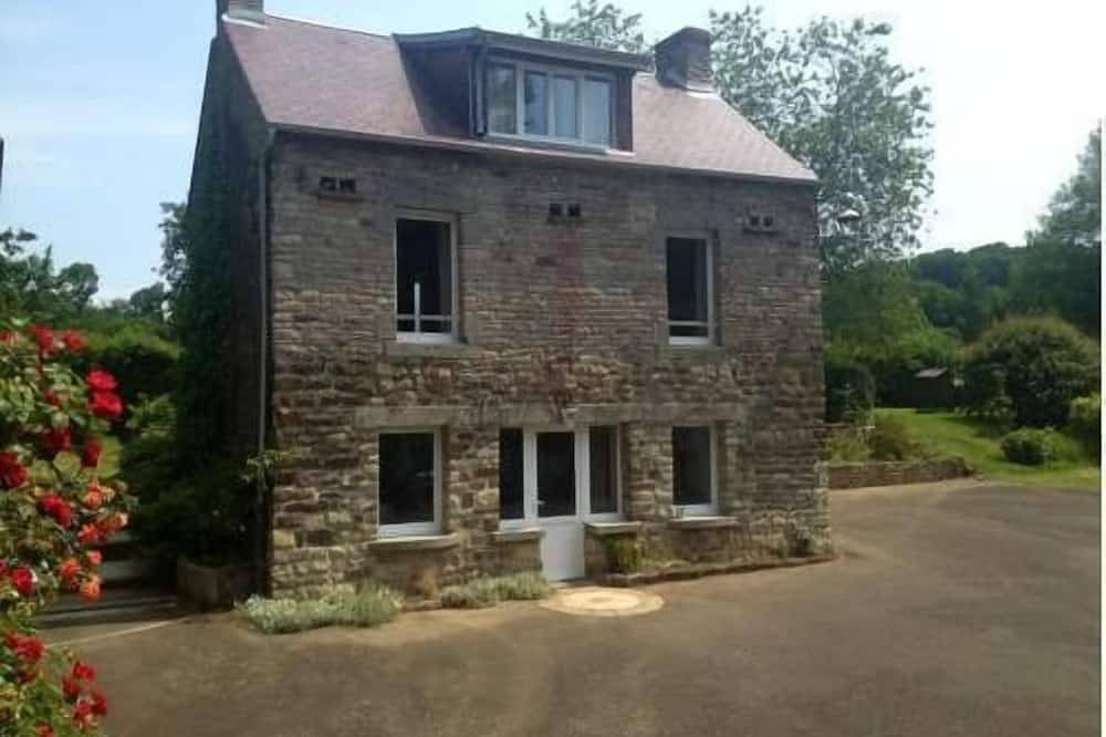 Gîte au Moulin du Vey in Notre-Dame-de-Bonne-Nouvelle, Région de Caen