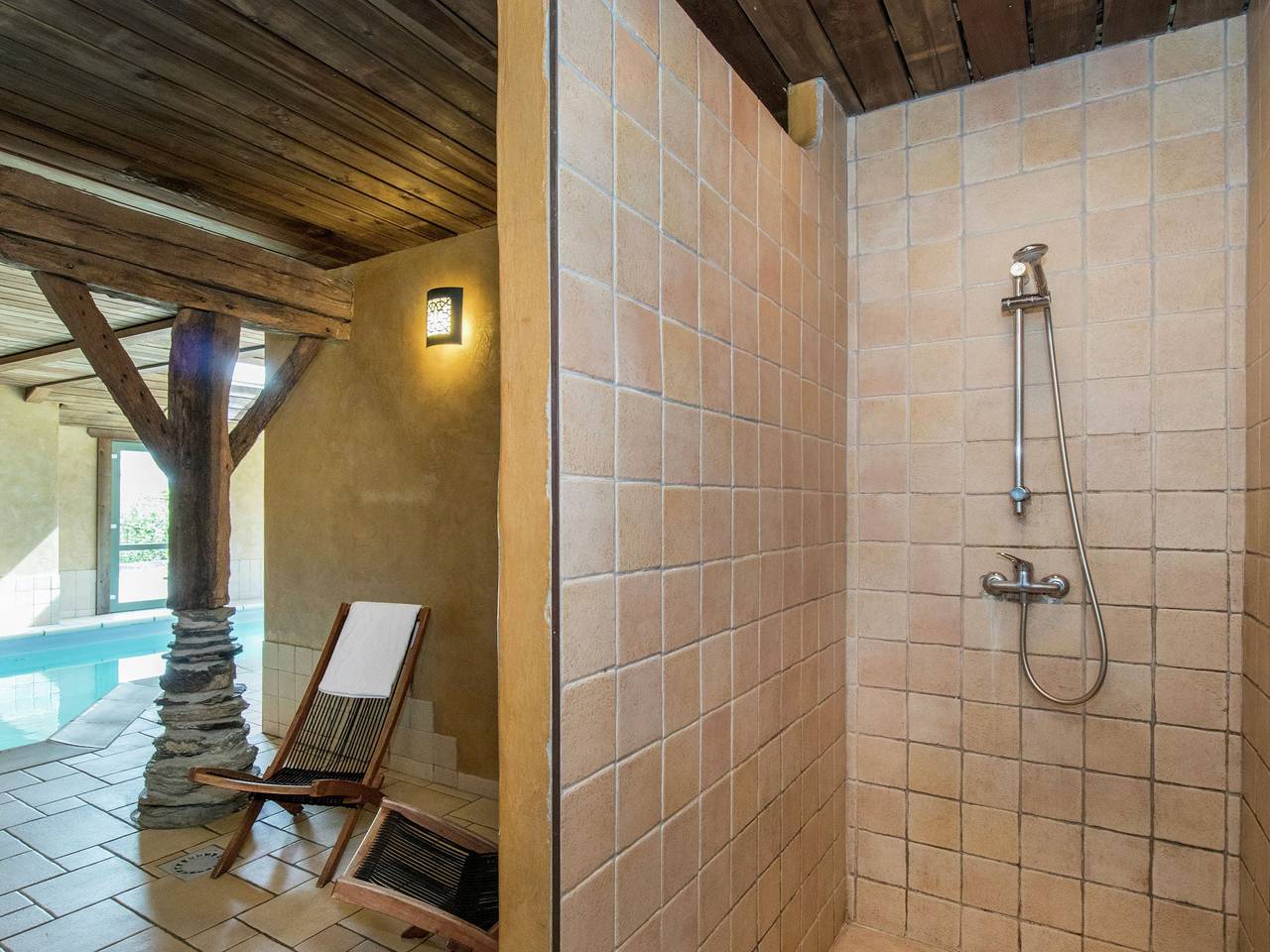 Luxe woning in Gouvy met zwembad en sauna in Cherain, Gouvy