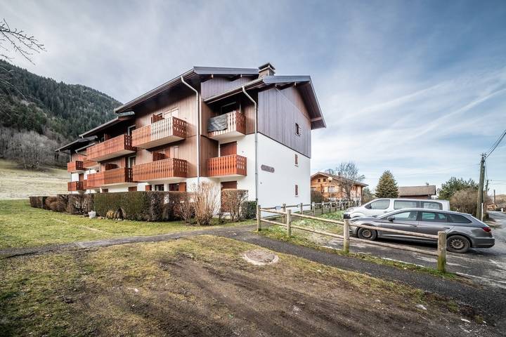 Appartement entier, Appartement de vacances "Bernex - 3 Personnes" avec vue sur montagne et terrasse privée in Bernex, Région de Thonon-les-Bains