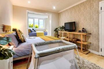 Log Cabin for 12 People in Loch Lomond, Argyll & Bute, Photo 2