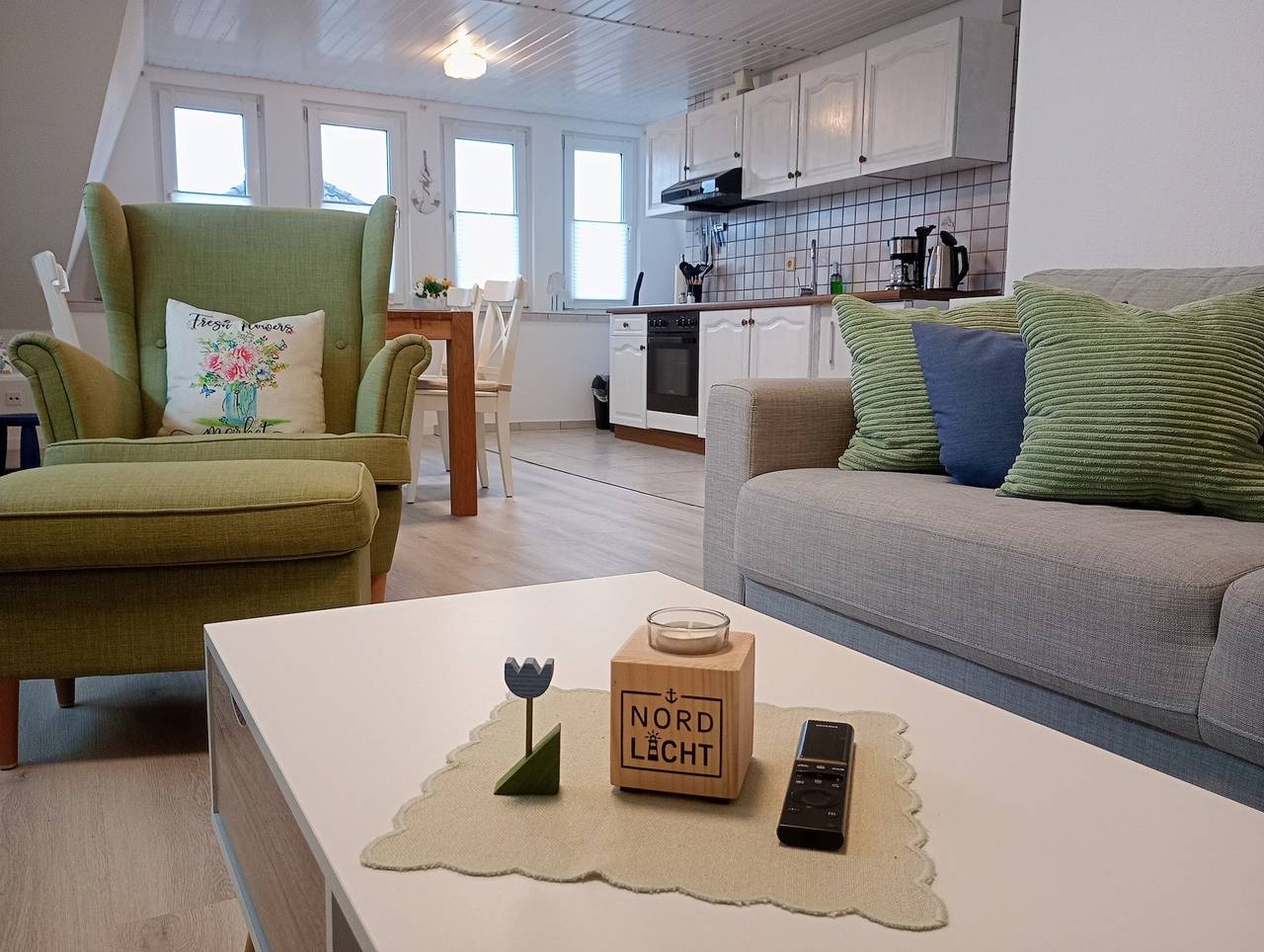 Hel ferieleilighet, Ferienwohnung Nordlicht in Hage, Norden og omegn