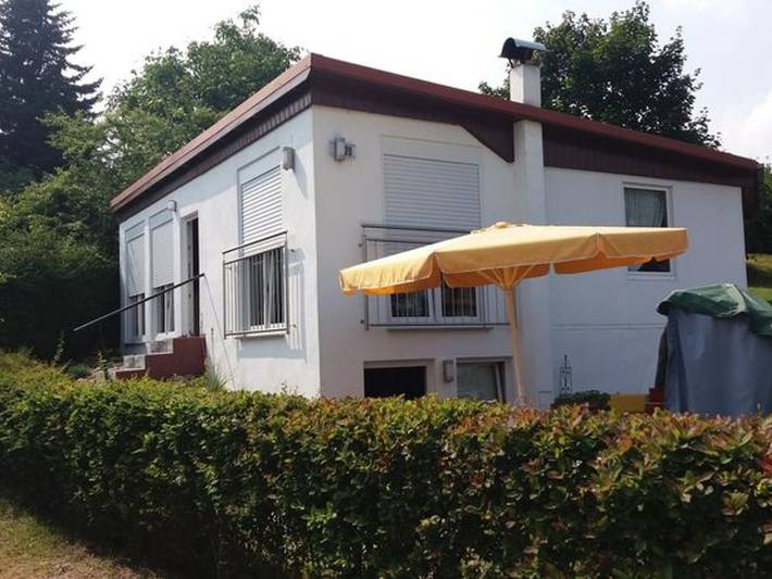 Ferienhaus für 3 Personen, mit Garten in Schwarz