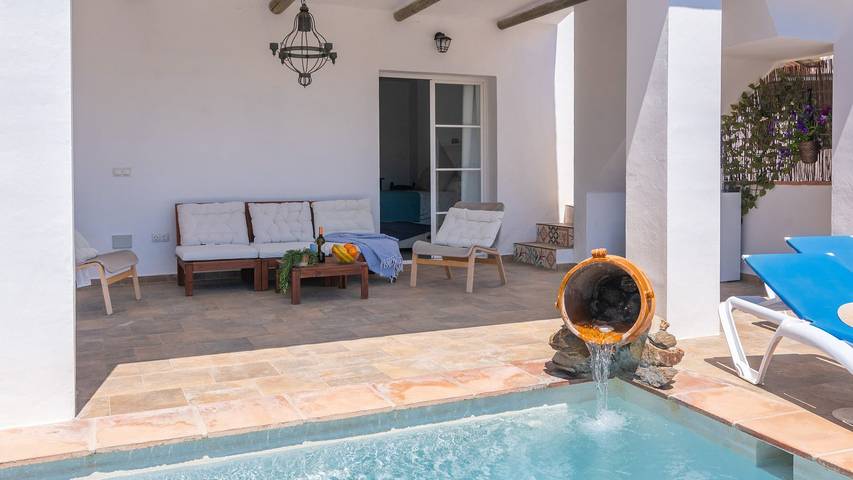 Villa für 6 Personen, mit Pool und Balkon/Terrasse in Torrox - 3