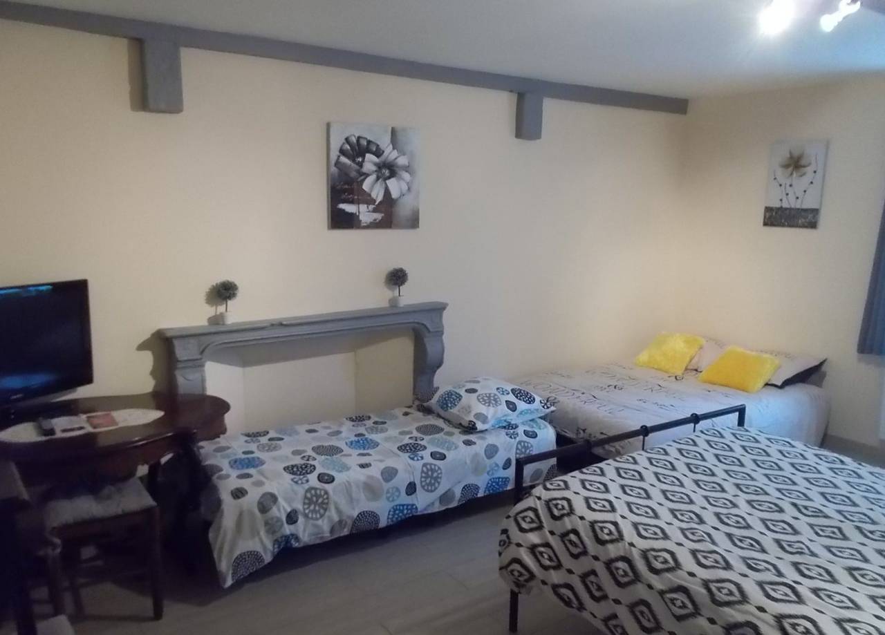 Chambres d'hôtes l'Epinette - Torchefelon - Chambre Le Vercors in Torchefelon, Région de La Tour-du-Pin