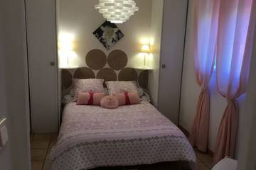 Appartement De Vacances pour 2 Personnes dans Orange, Provence, Photo 1