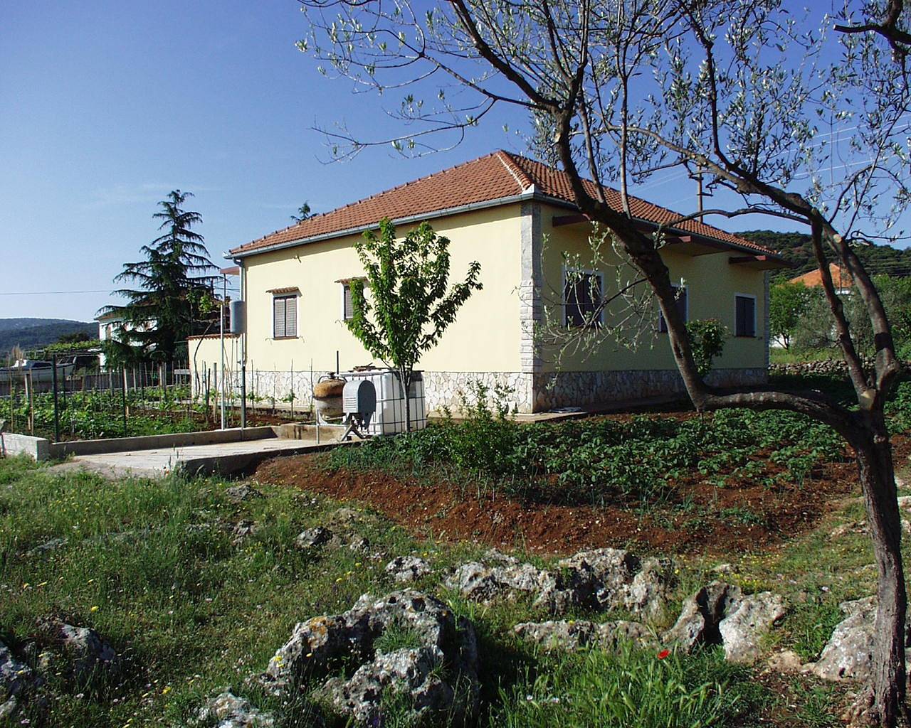 Ganze Wohnung, 2-Zimmer-Ferienwohnung mit Terrasse und Meerblick Kraj, Pasman A-696-a in Kraj, Pasman