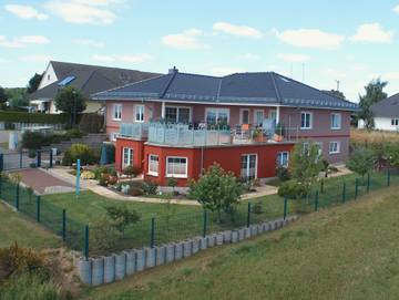 Ferienwohnung für 2 Personen, mit Terrasse und Seeblick sowie Ausblick und Garten in Wolgast