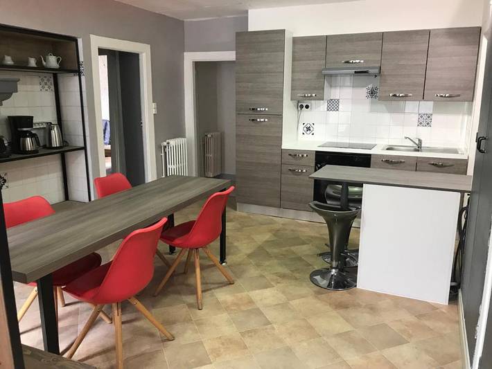 Location de vacances pour 4 personnes, avec vue ainsi que terrasse et jardin à Ambazac - 3