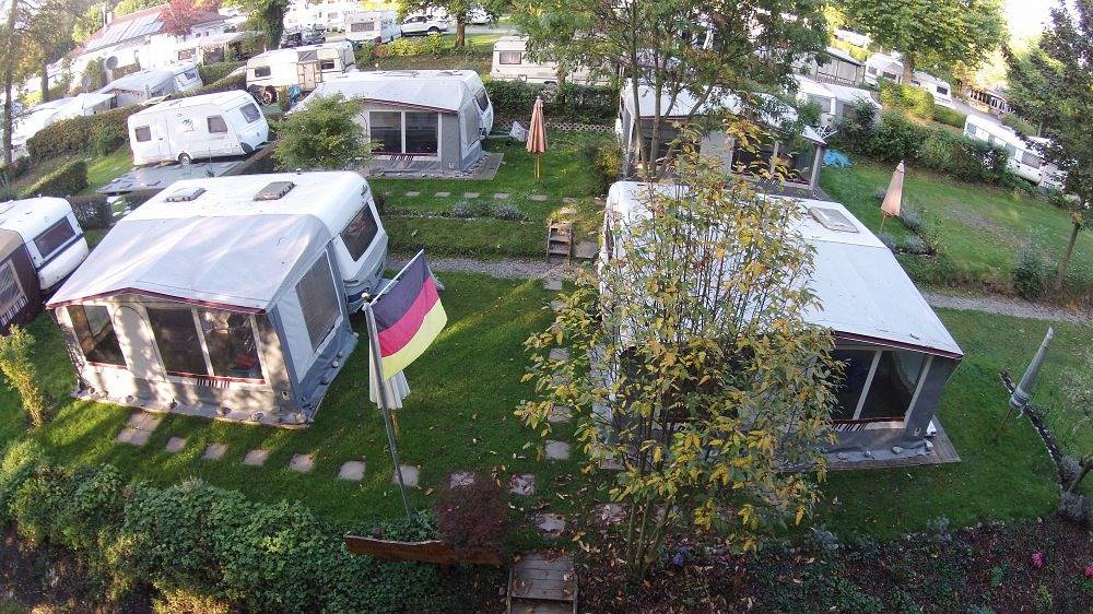 Ganze Ferienwohnung, Mietwohnwagen Campingplatz-Schloss Kirchberg - Dethleffs Lifestyle 510 V in Hagnau am Bodensee, Obersee (Bodensee)