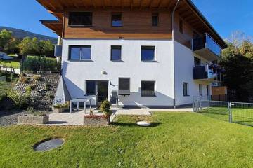 Ferienwohnung für 5 Personen, mit Garten und Terrasse in Wenns
