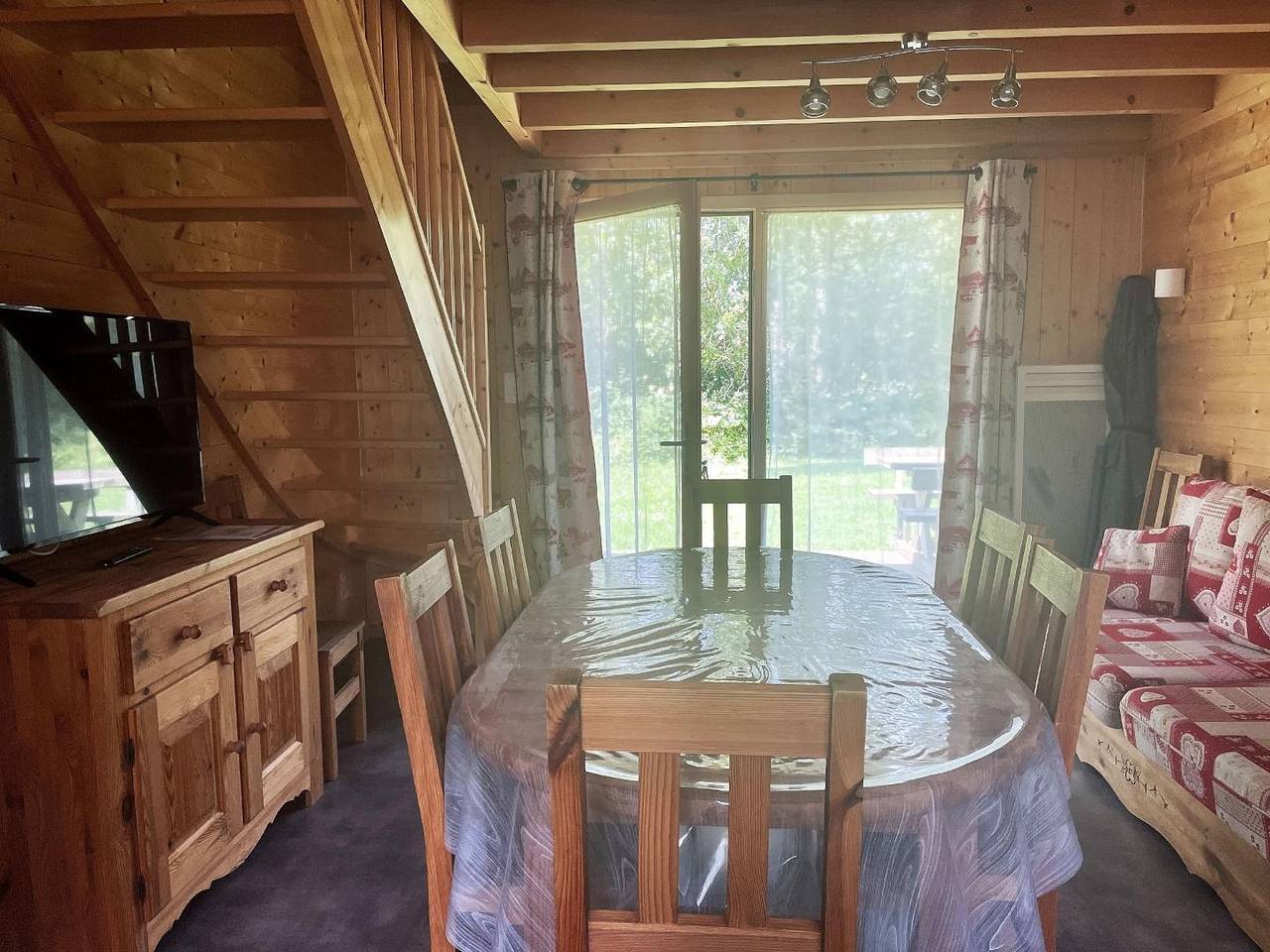 Gîte für 6 Personen mit Terrasse in Foncine-le-Haut, Regionaler Naturpark Hochjura