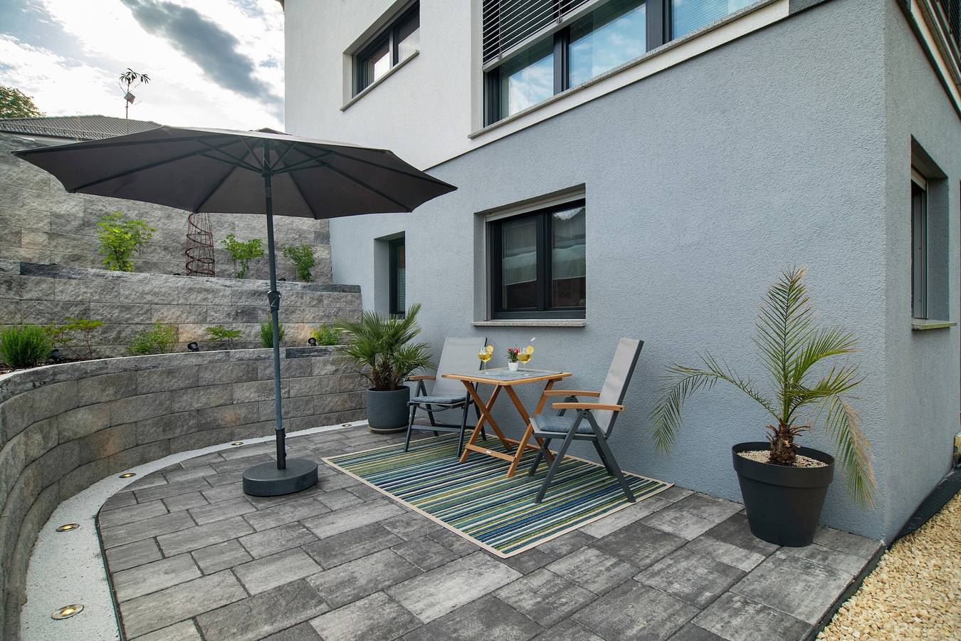 Ganze Wohnung, Ferienwohnung mit eigenem Eingang und privater Terrasse, Wlan und Klimaanlage in Deggenhausertal, Region Bodensee-Oberschwaben