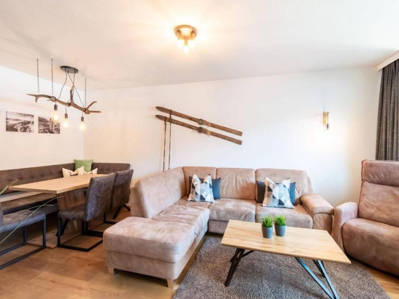 Ganze Wohnung, Schönes großes Apartment nahe Top-Skigebiete in Zell am See, Pinzgau