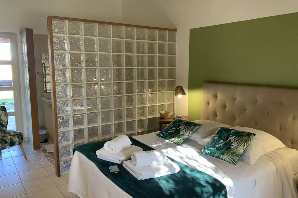 Komplett renoviertes Ferienhaus Ferienhaus mit Pool für 12 Personen in Septfonds, Zentralmassiv