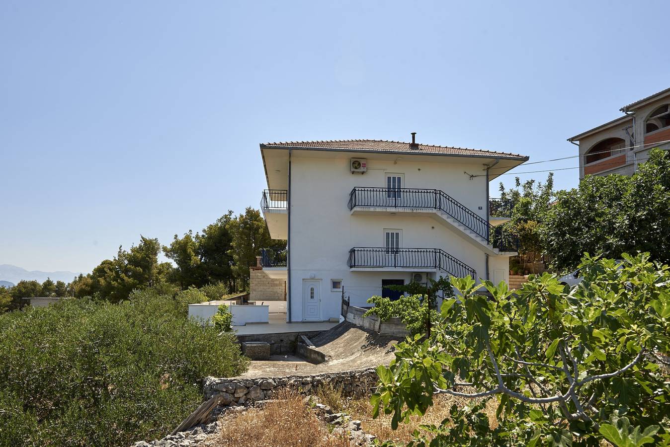 Ganze Wohnung, 4-Zimmer-Ferienwohnung mit Balkon und Meerblick Slatine, Ciovo A-15504-a in Slatine, Ciovo