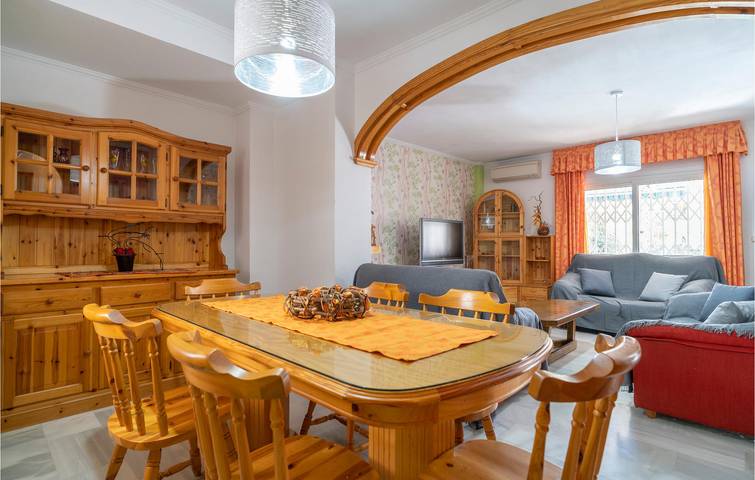 Villa an der Küste mit Pool und Terrasse in Torre del Mar, Vélez-Málaga