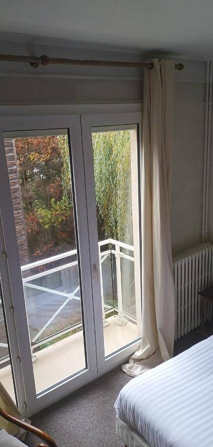 Hôtel pour 3 personnes, avec vue et jardin, animaux acceptés à Olivet - 4