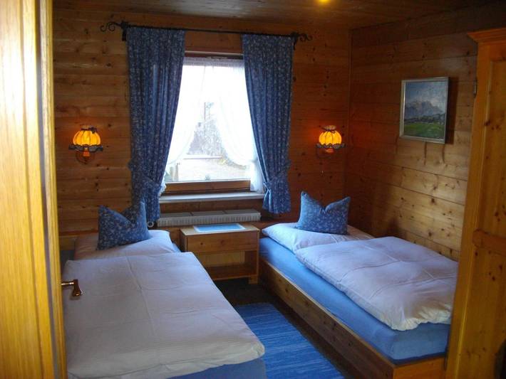 Appartement entier, Appartement 'Fleindl' avec vue sur les montagnes, terrasse privative et Wi-Fi in Marquartstein, Alpes bavaroises