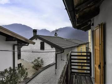 Cottage pour 4 personnes, avec balcon à Dubino