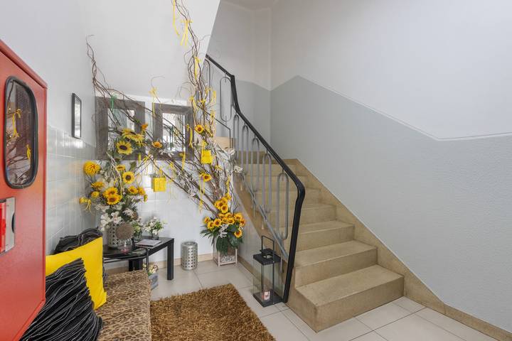 Entire apartment, Apartment 'Praça Al T1' with Mountain View, Wi-Fi and Air Conditioning in São João da Madeira, Aveiro District