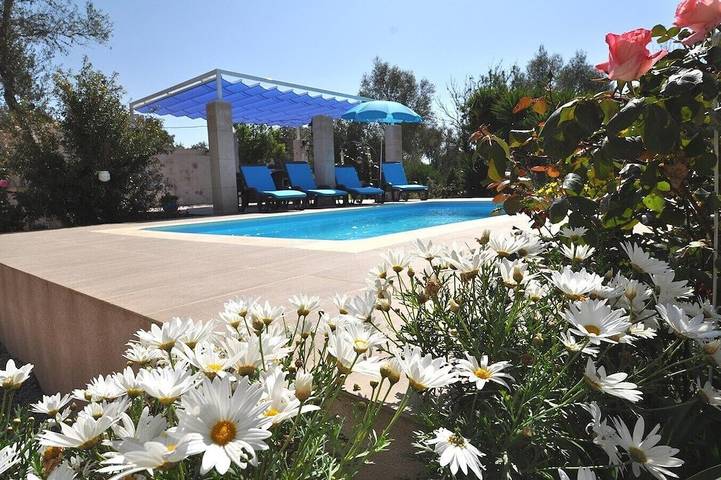 Villa pour 6 personnes, avec terrasse et jardin - 1