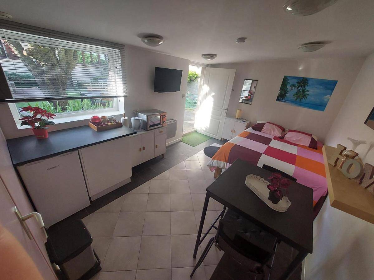 Double Room with Private Bathroom in Champigny-sur-Marne, Val-de-Marne