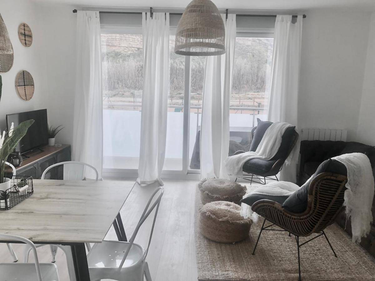 Appartement entier, Three-Bedroom Apartment in Monzón, Province de Huesca