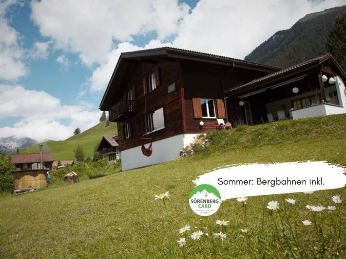 Ferienhaus für 8 Personen, mit Balkon und Terrasse sowie Garten in Sörenberg