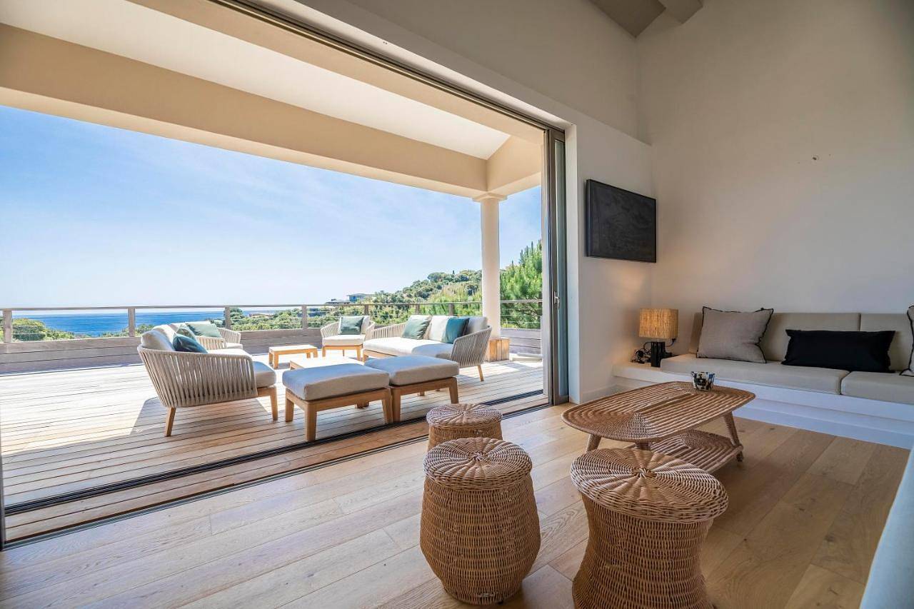 Superbe Villa Porto Vecchio vue mer plage à pied in Santa Giulia, Porto-Vecchio