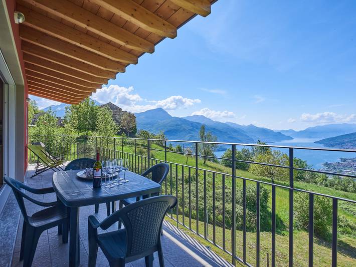 Ferienhaus für 8 Personen, mit Seeblick und Balkon sowie Garten am Comer See - 4