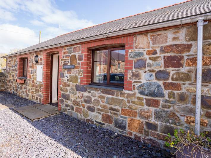 Holiday home for 4 people, with garden in Abersoch