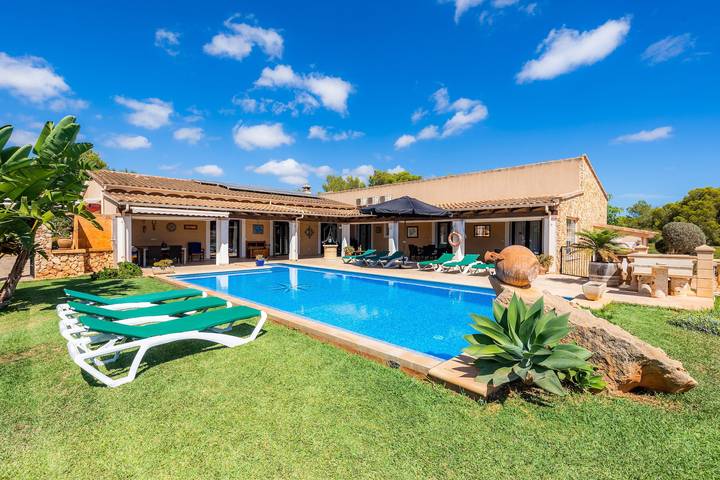 Location de vacances pour 9 personnes, avec jardin à Portocolom - 2