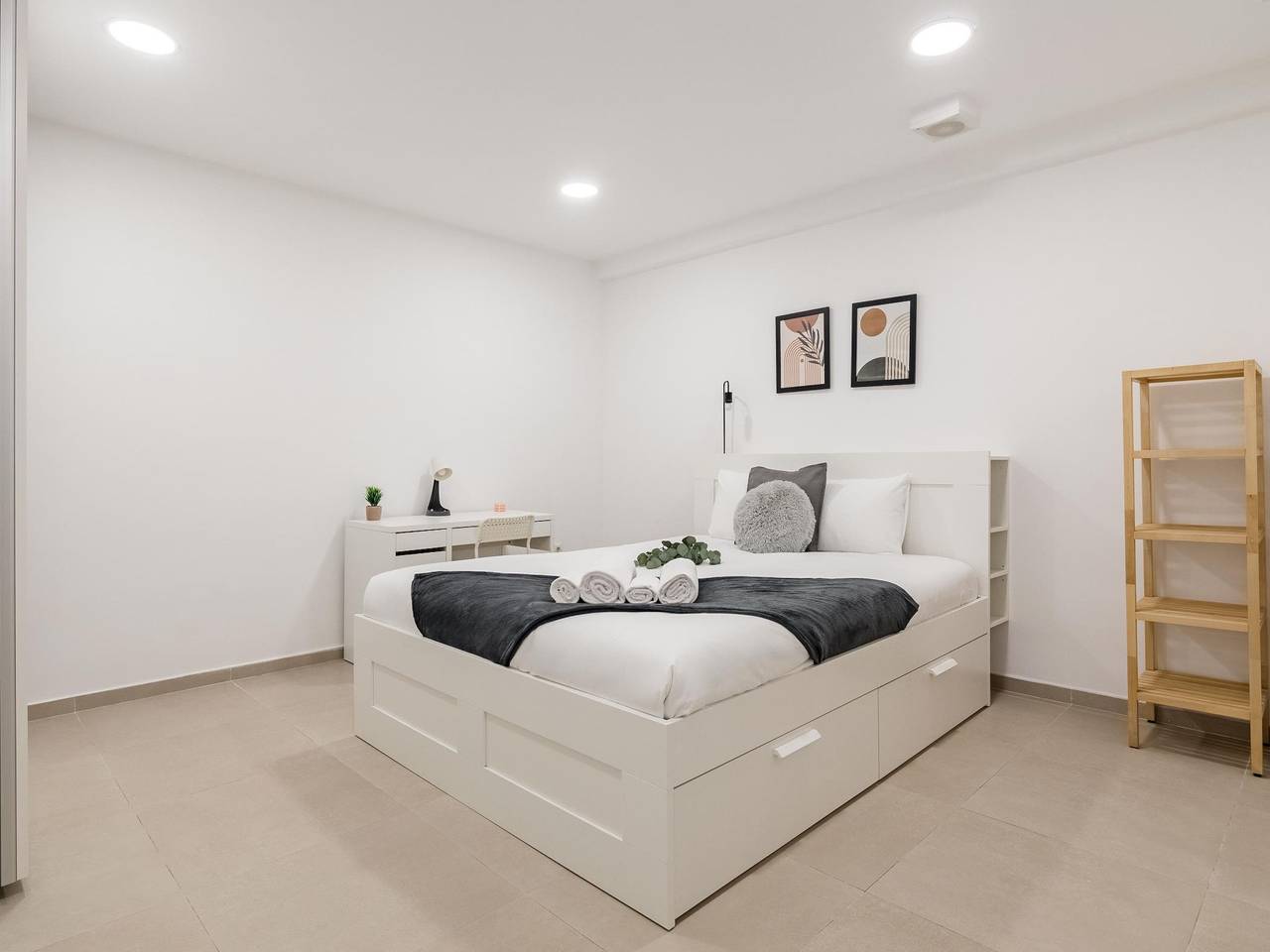 Apartamento vacacional entero, Charming Madrid La Elipa Ii - Amplio y comodo apartamento para 6 in Madrid, Provincia de Madrid