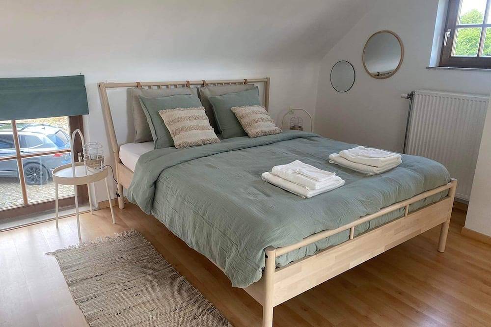 Self-catering cottage with year-round heated indoor swimming pool in Ramillies, Wallonisch-Brabant