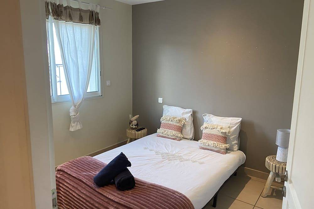 House with swimming pool & jaccuzi - between Bordeaux & the Arcachon basin - 2 to 6 p  in Saint-Jean-d'Illac, Región de Burdeos