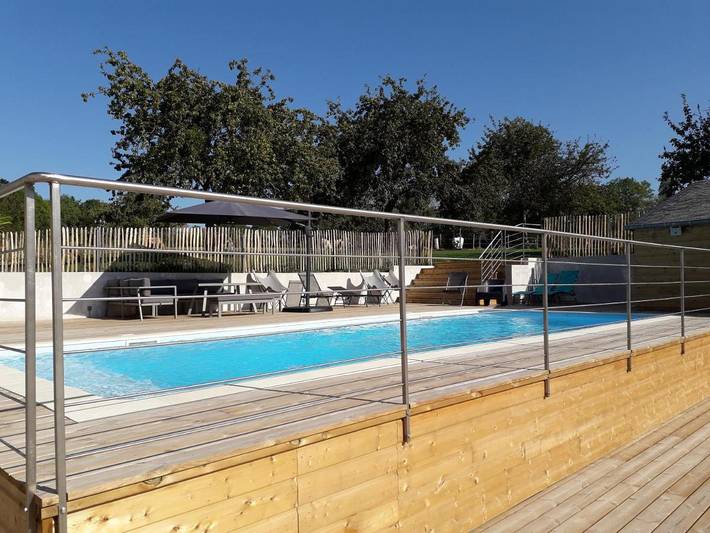 Location de vacances pour 15 personnes, avec sauna ainsi que piscine et jardin, adapté aux familles à Bricqueville-sur-Mer - 2