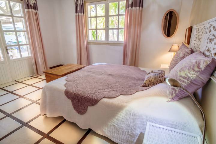 Villa mit Pool in Saint-Gilles les Bains, 260 m², 9 Personen. in Saint-Gilles les Bains, Saint-Paul
