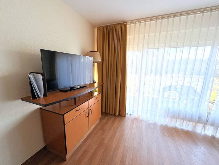 Ganze Ferienwohnung, Boddenhof Apartment 44 - Terrasse, Hund willkommen - Boddenhof Stedar Ferienwohnung 44 – Familienfreundlich, mit Terrasse und Wlan in Buschvitz, Bergen auf Rügen und Umgebung