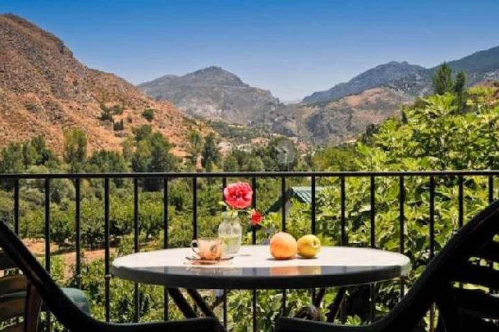 Chalet para 8 personas, con jardín además de piscina y balcón - 1