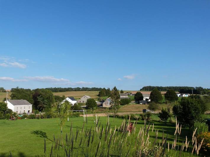 Location de vacances pour 6 personnes, avec vue et jardin, adapté aux familles à Sainte-Ode - 3