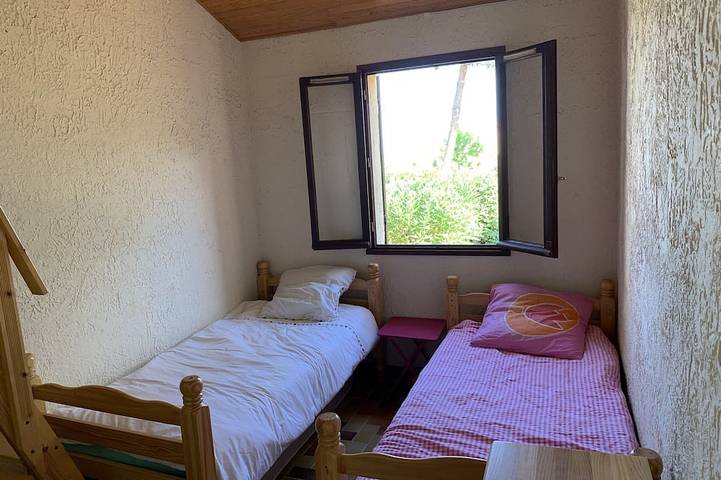 Klimatisierte Mini-Villa - Meerblick - Meer 50 m - Garten und 2 Terrassen 300 m2 in Sant Ambroggio, Lumio