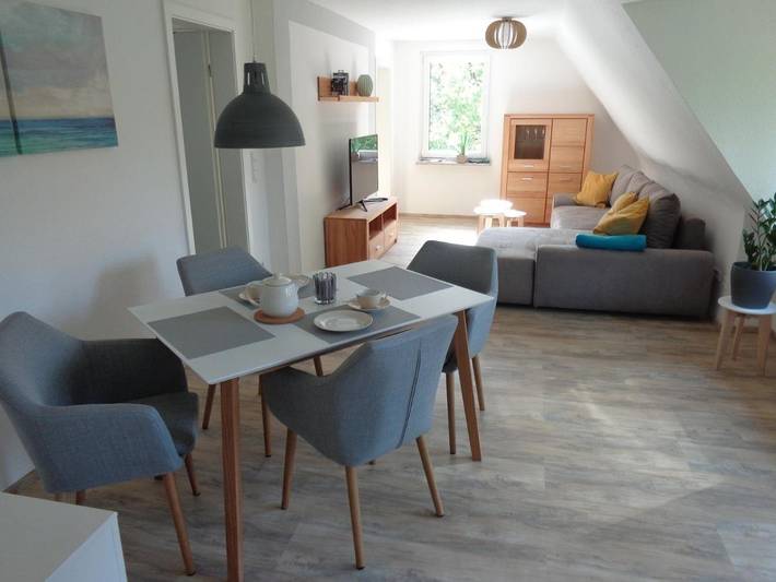 Ferienwohnung für 4 Personen, mit Terrasse und Garten sowie Ausblick