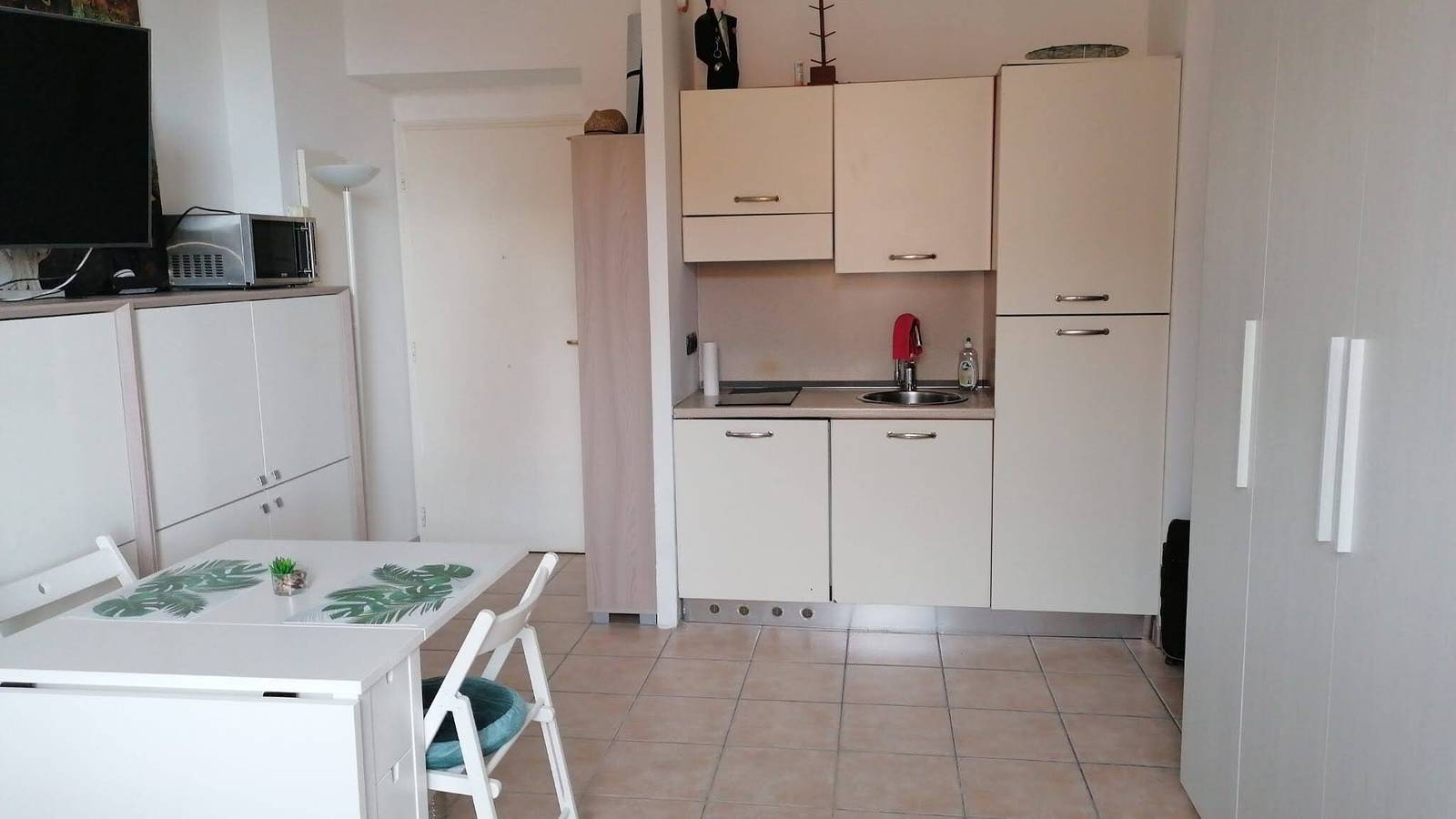 Monolocale intero, Monolocale 'Lovely View' con Wi-Fi e Aria Condizionata in Nizza, Nizza e dintorni