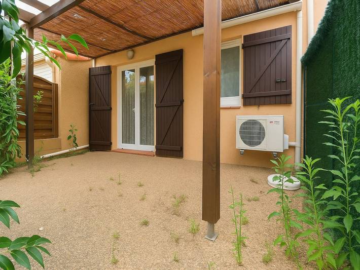 Camping für 5 Personen, mit Pool und Terrasse, mit Haustier in La Côte Vermeille