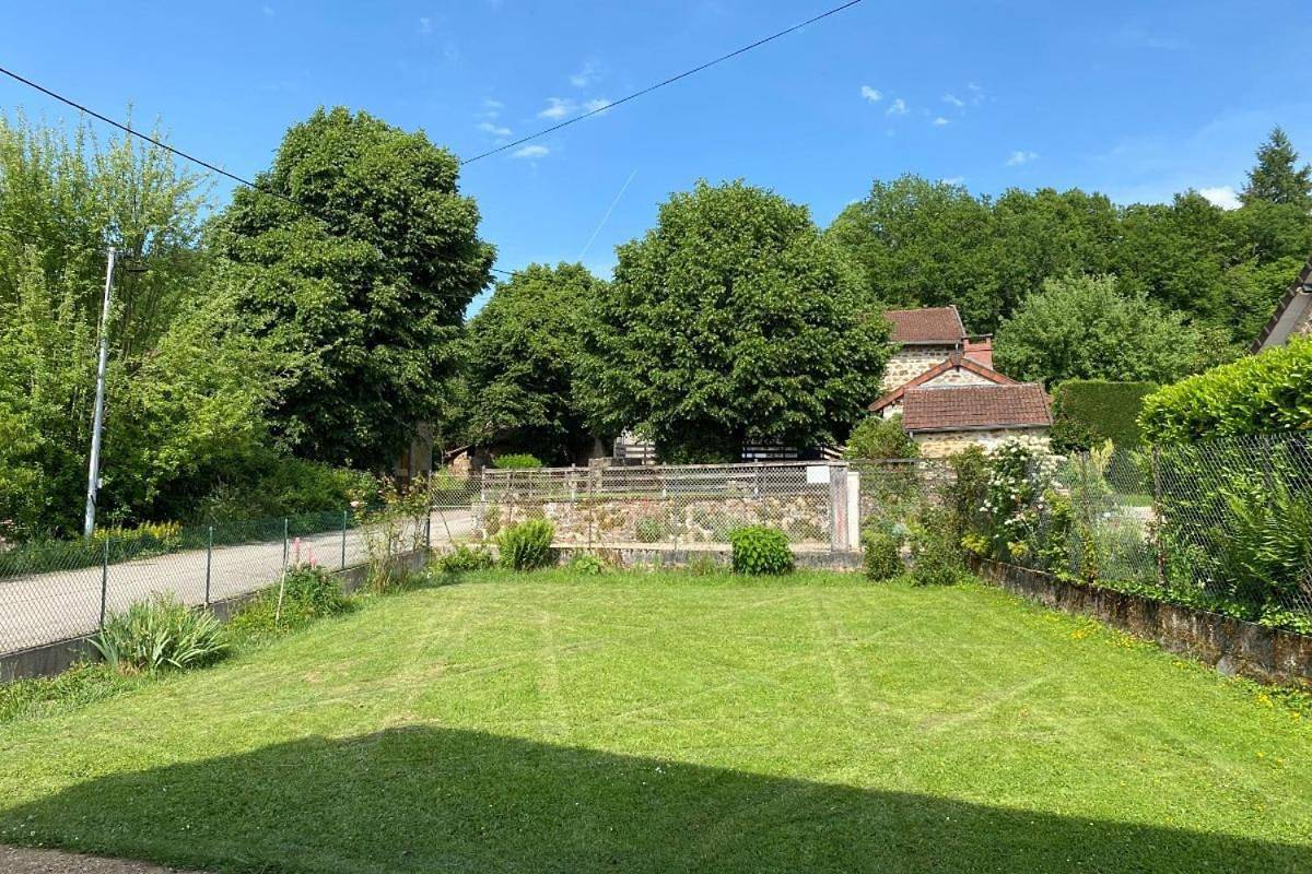 Two-Bedroom House in Saint-Moreil, Région d'Aubussargues