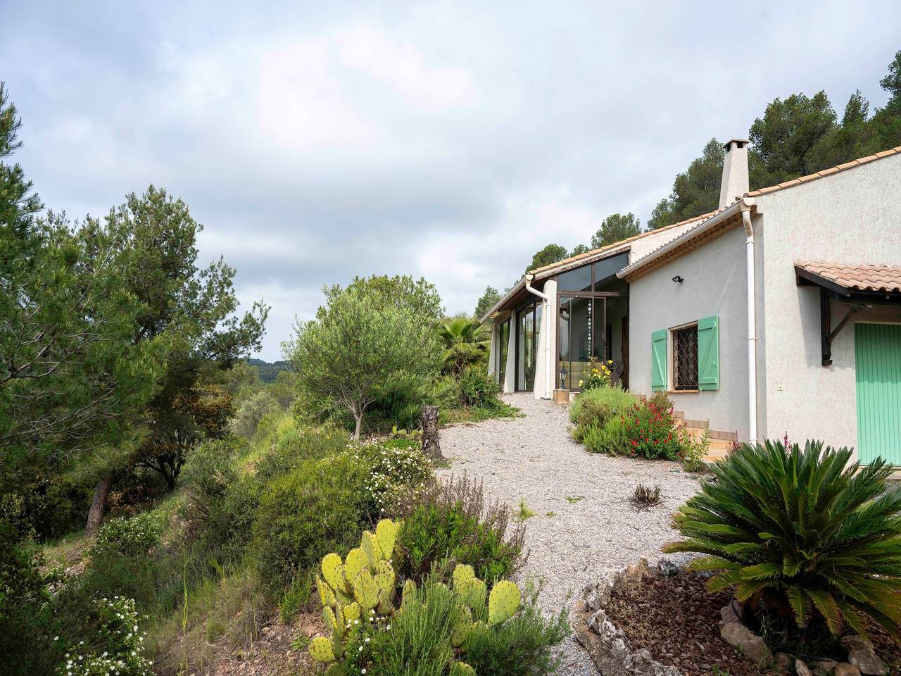 Charmante französische Villa mit Pool in Cébazan, Mittelmeerküste (Frankreich)
