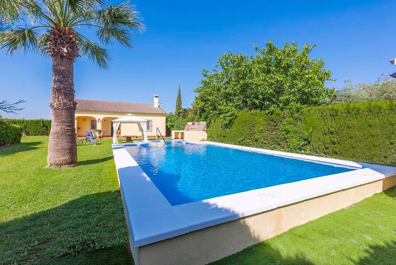 Villa "Casa Rural Casa de Noa" mit Privatem Pool, Privatem Garten und Wlan in Marchena, Sevilla Provinz