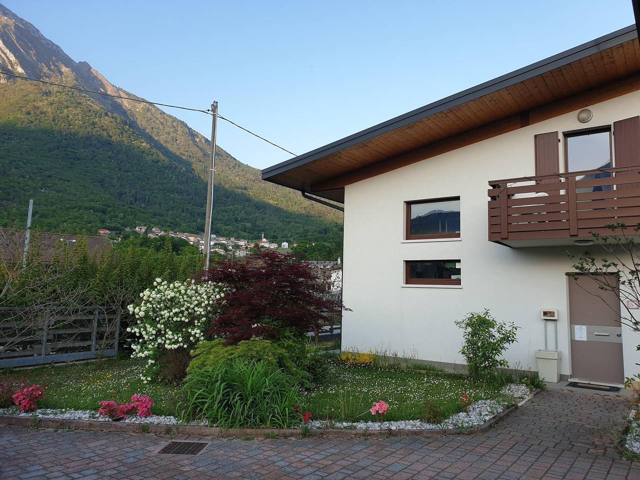 Casa vacanze a Ponte Alpi sul lago Santa in Ponte nelle Alpi, Prealpi Carniche