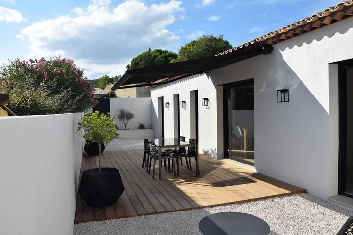 Vakantiehuis voor 4 personen, met Terras en Tuin in La Motte